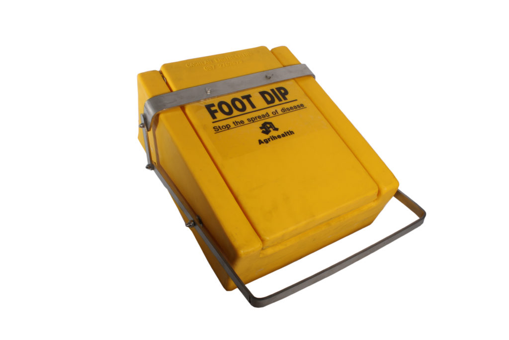 Foot Dip with Lid Plastic (Yellow)